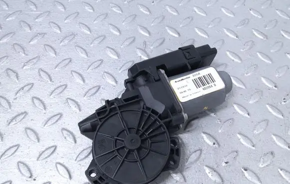 KIA Ceed Front door window regulator motor 402054D