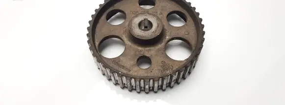 Volkswagen PASSAT B5 Fuel pump gear (pulley) 028130111A
