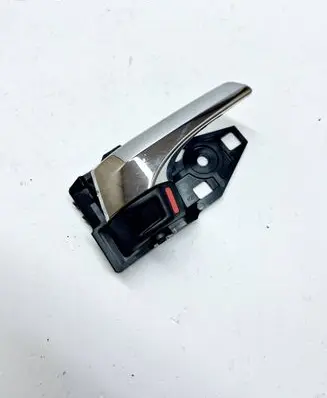Toyota RAV 4 (XA40) Loading door interior handle 