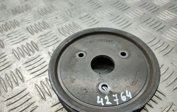 Renault Laguna III Power steering pump pulley 8200357347