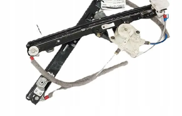 Rear window lifting mechanism without motor