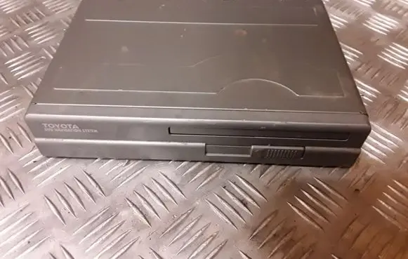 Toyota Avensis T250 Navigation unit CD/DVD player 0866200870