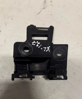 Volkswagen Golf VI Rear bumper mounting bracket 5K6807393A 1355D3