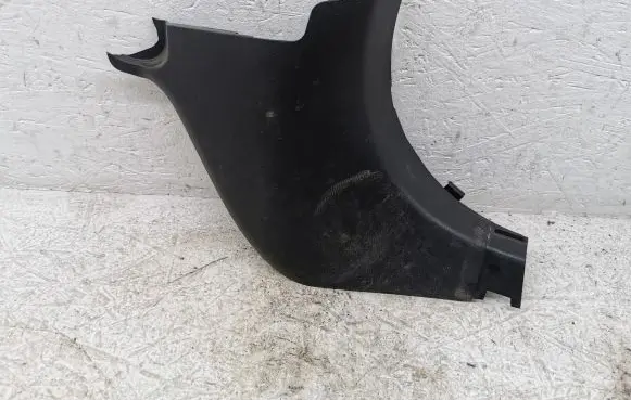 Mazda 3 II Other sill/pillar trim element BHN968370