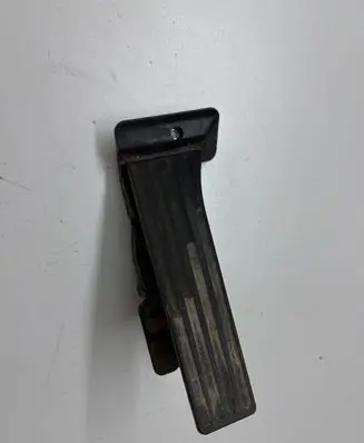 BMW 1 F20 F21 Accelerator throttle pedal 6853175 6PV01043533 12037313DE