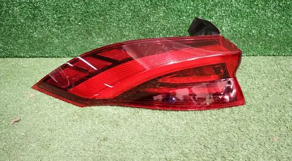 Maserati Grecale Rear/tail lights 670157332