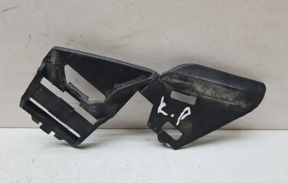 Volvo V50 Front bumper mounting bracket 30678261