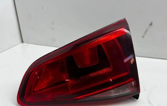 Volkswagen Golf VII Tailgate rear/tail lights 5GM945094A 00008876 2SD01197804
