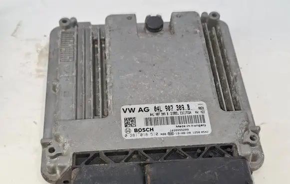 Skoda Octavia Mk3 (5E) Engine control unit/module 04L907309B 0281018510