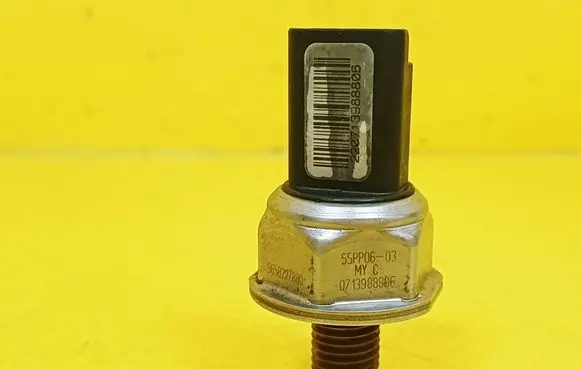 Peugeot 307 Fuel pressure sensor 9658227880 55PP0603