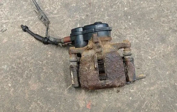 Audi A4 S4 B8 8K Rear brake caliper 32335478