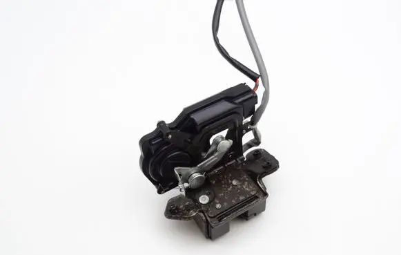 Toyota Avensis T250 Tailgate/trunk/boot lock/catch/latch 