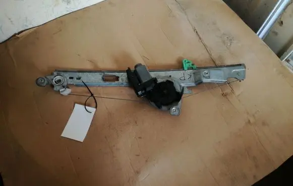 Renault Scenic II - Grand scenic II Front door window regulator with motor 440726J4