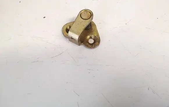 Peugeot 307 Front door lock loop/hook striker 