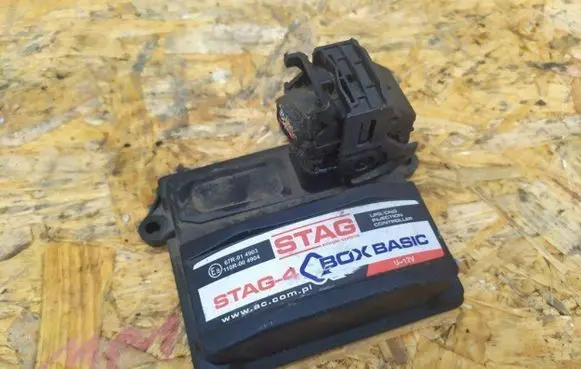 Volkswagen Golf IV LP gas control unit module 1J0907655A