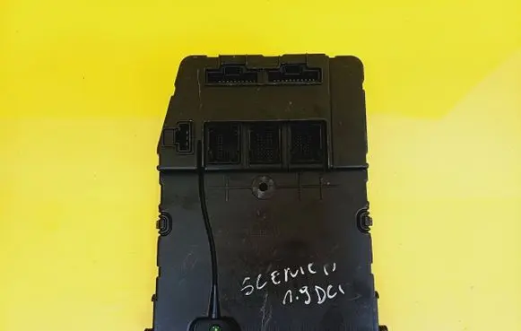 Renault Scenic II - Grand scenic II BSM Control unit 8200309690