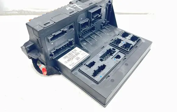 Mercedes-Benz E W211 Fuse module 0035455901