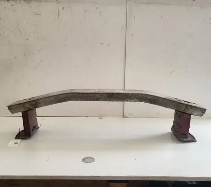 Nissan Leaf I (ZE0) Front bumper cross member 620323NL0A