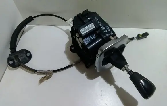 Ford C-MAX II Gear shifter/selector PAV6P7C453BC AV6P7E395AB