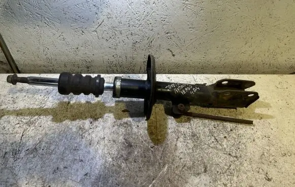 Toyota Avensis Verso Front shock absorber/damper
