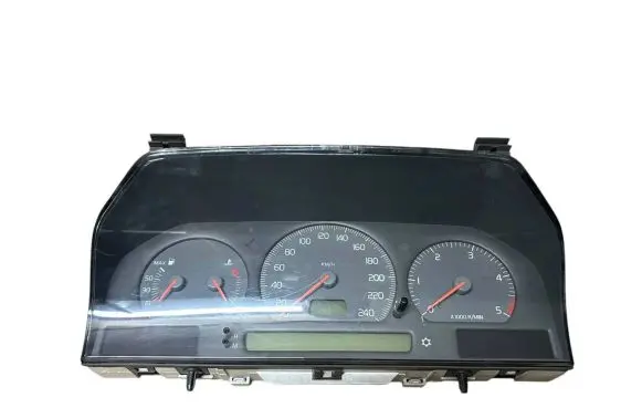 Volvo V70 Speedometer (instrument cluster) 9168144 9472725