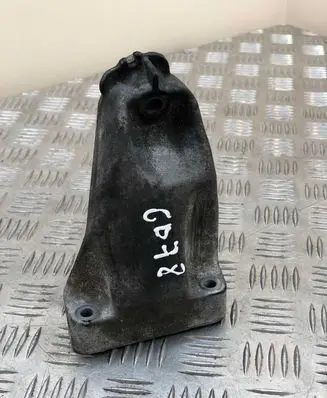 Mercedes-Benz S W221 Engine mounting bracket A6422230404