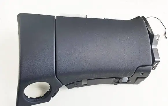 Mercedes-Benz CLS C219 Glove box