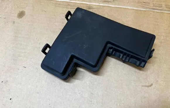 Renault Koleos II Fuse box cover 284B82475R