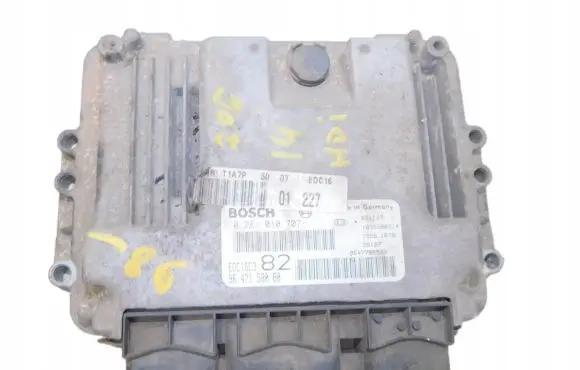 Peugeot 206 Engine control unit/module 0281010707