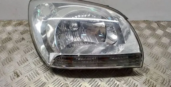 KIA Sportage Headlight/headlamp 921011F0
