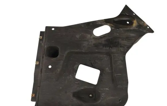 Maserati Ghibli Engine splash shield/under tray 6700034386
