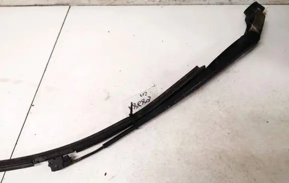 Honda Civic Front wiper blade arm 