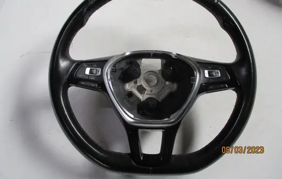 Volkswagen Tiguan Steering wheel 