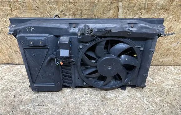 Citroen DS4 Radiator support slam panel