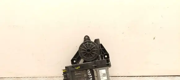 Volvo XC40 Rear door window regulator motor 8889639264