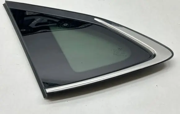 Hyundai Tucson TL Rear side window 43R000392 E001143D DOT184AS3M532