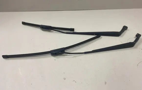 Toyota Avensis T250 Windshield/front glass wiper blade 10H6598 T0Y0TA