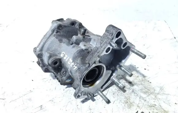 Gearbox transfer box case