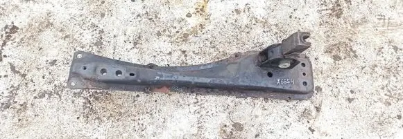 Toyota Avensis T250 Front subframe
