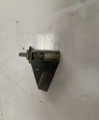 Suzuki Grand Vitara II Fuel tank cap lock 