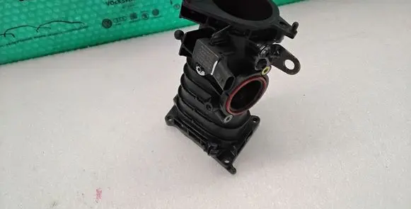 Audi Q7 4M Intake manifold 059145762 0281006564