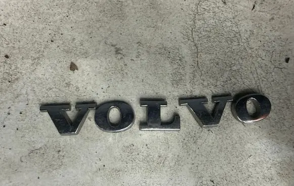 Volvo S80 Manufacturer badge logo/emblem