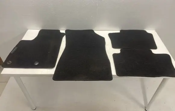 Renault Austral Car floor mat set 8201737216 100842552
