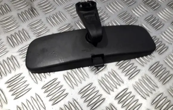 Subaru Legacy Rear view mirror (interior) E13010836