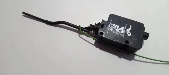 BMW 3 E46 Central locking motor 40620435 406.20435