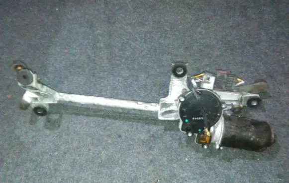 Opel Vectra C Front wiper linkage and motor a0030650800280109 13276884