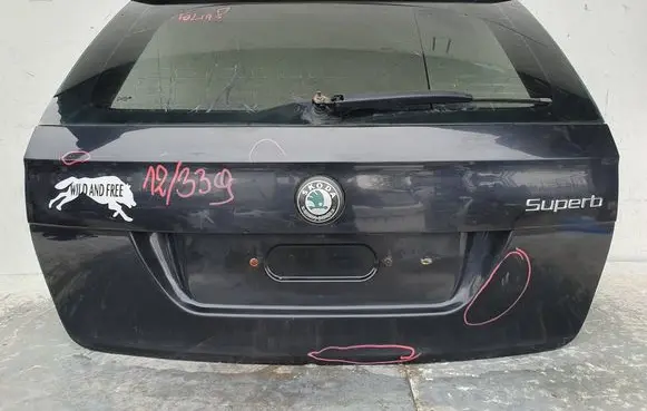 Tailgate/trunk/boot lid