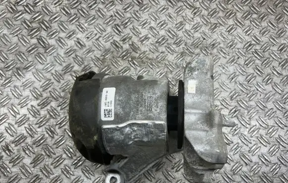 Ford Explorer VI Engine mount bracket L1M36C010AH