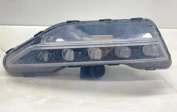 Hyundai i40 Front fog light 922013Z5 MDE91125 E904F3PL