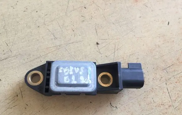 Ford Focus Airbag deployment crash/impact sensor 98AG14B342AD 060399 001900
